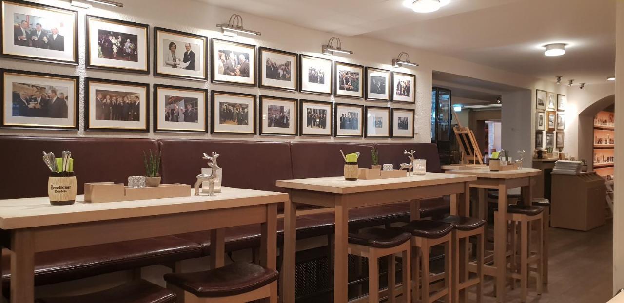 فندق Zum Simonbraeu بيتبورغ المظهر الخارجي الصورة